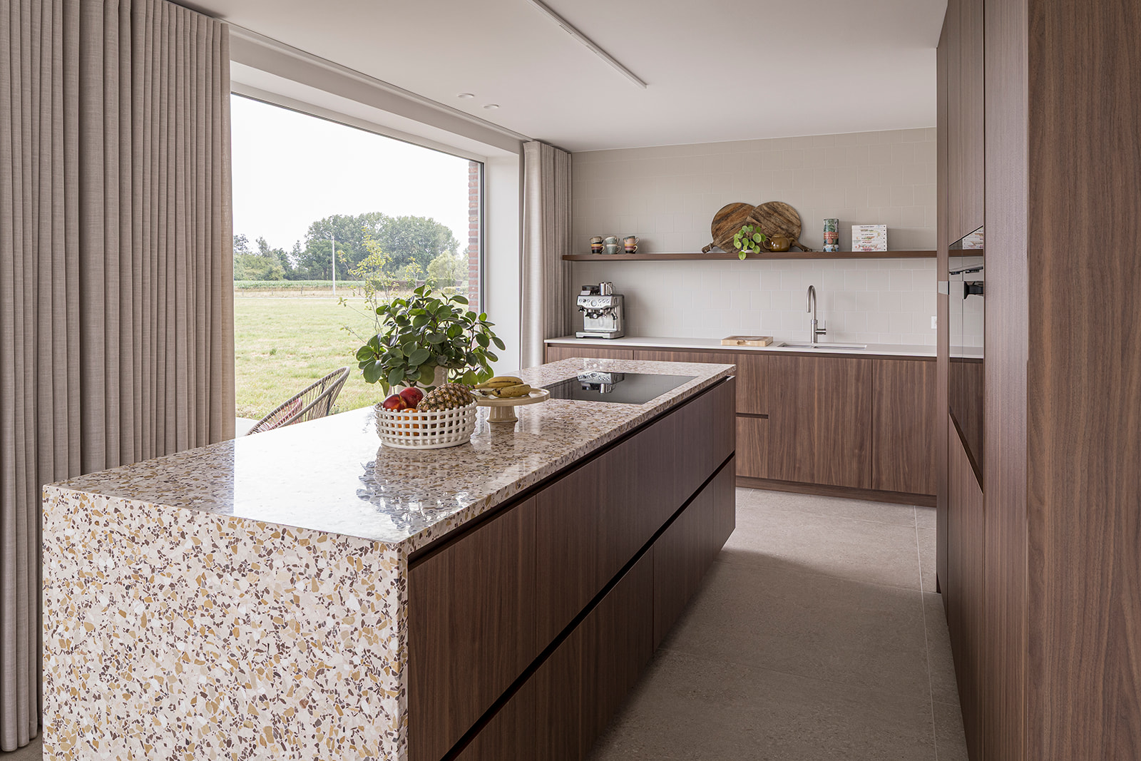 Totaalrenovatie landbouwwoning in Onze-Lieve-Vrouw Waver - keuken met terras